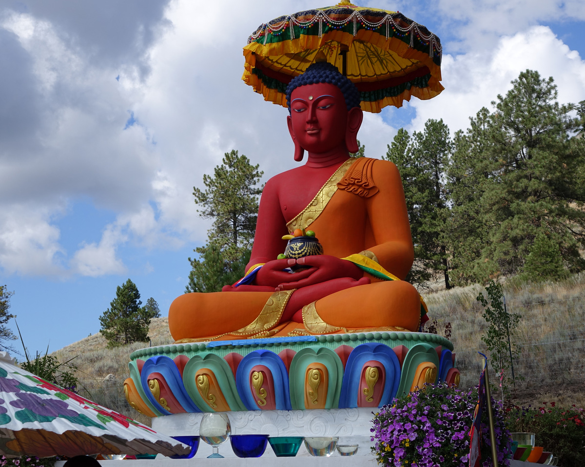 Amitabha Buddha Celebrated at Buddha Amitabha Pure Land [Part 2] - Mandala  Publications