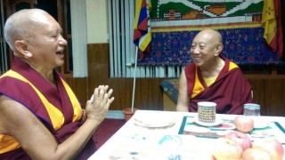 Lama Zopa Rinpoche enjoyed dinner with the Abbot of Sera Je Monastery during a break from the winter debate. 