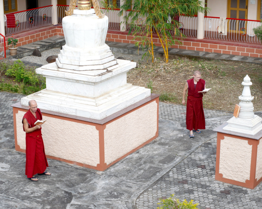 Sera IMI monks working on memorization, Bylakuppe, India, 2014. Photo by Sandesh Kapur.