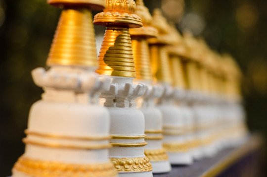 Sangha make three Kadampa stupas with prayers and filled with mantras for every person who has passed away, as well as 13 Mitukpas and three long life deity tsa tsas dedicated to anyone who is sick or is experiencing obstacles. 