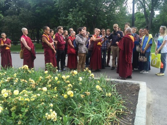 Lama Zopa Rinpoche teaching in a park in Moscow, Russia, June 2015. Photo by Ven. Roger Kunsang.