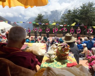 Traditional Sherpa Dances Offered to Lama Zopa Rinpoche [Video]