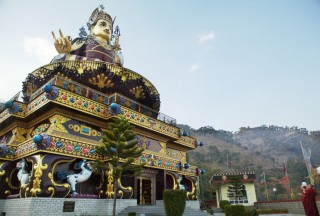 Lama Zopa Rinpoche Visits Tso Pema