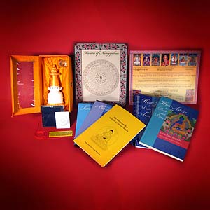 The Liberation Box contains many resources recommended by Lama Zopa Rinpoche to help one’s self and others at the time of death.