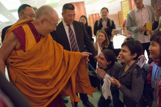 Tenzin Ösel greets His Holiness the Dalai Lama in Japan before His Holiness begins teaching. 
