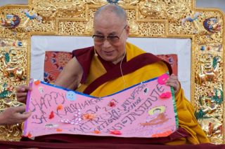 Mandala Online: At the Kalachakra, FPMT Supports the Aims of His Holiness