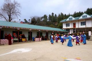 Lama Zopa Rinpoche Visits Chailsa, Nepal