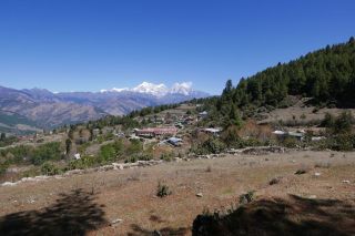 Investing in Retreat Houses for Geshes in Chailsa, Nepal