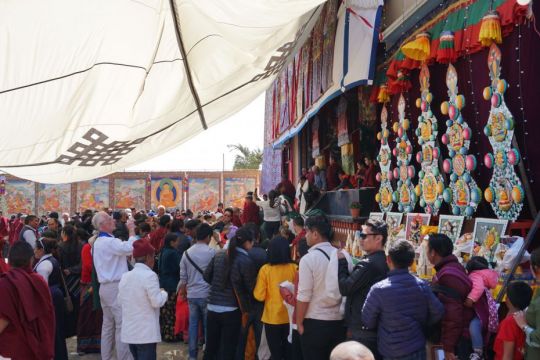 Students visit the public display of thangkas and butter sculptures on Chotrul Duchen, Kopan Monstery, Kathmandu, Nepal, March 2017. Photo by Ven. Lobsang Sherab.