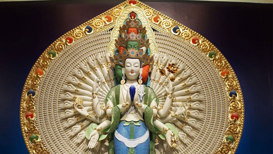 Amitabha Buddhist Centre Creates Crown For Thousand Arm Chenrezig Statue Mandala Publications