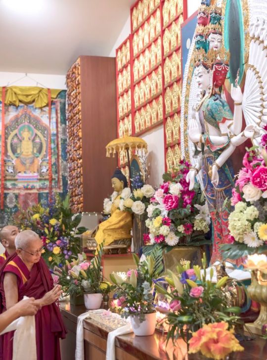 lama-zopa-rinpoche-chenrezig-statue-ci-201806