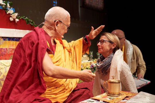 lama-zopa-rinpoche-with-a-student-at-the-baladin-theater-saviese-switzerland-november-2018-photo-by-olivier-adam