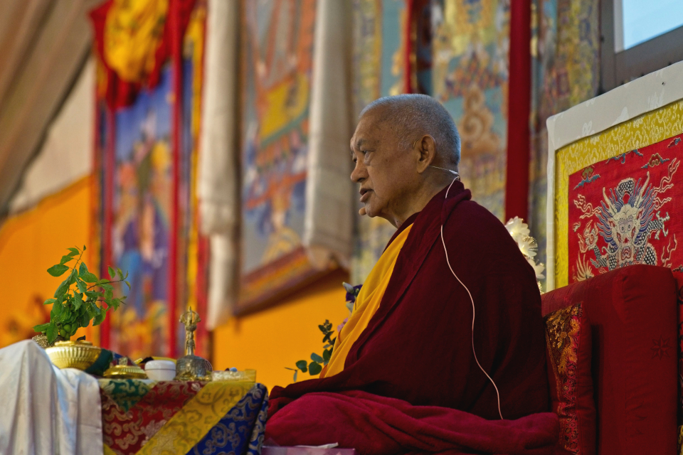 Lama Zopa Rinpoche teaching at Vajrayogini retreat