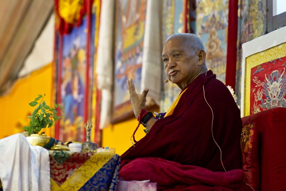 Lama Zopa Rinpoche teaching at Vajrayogini retreat