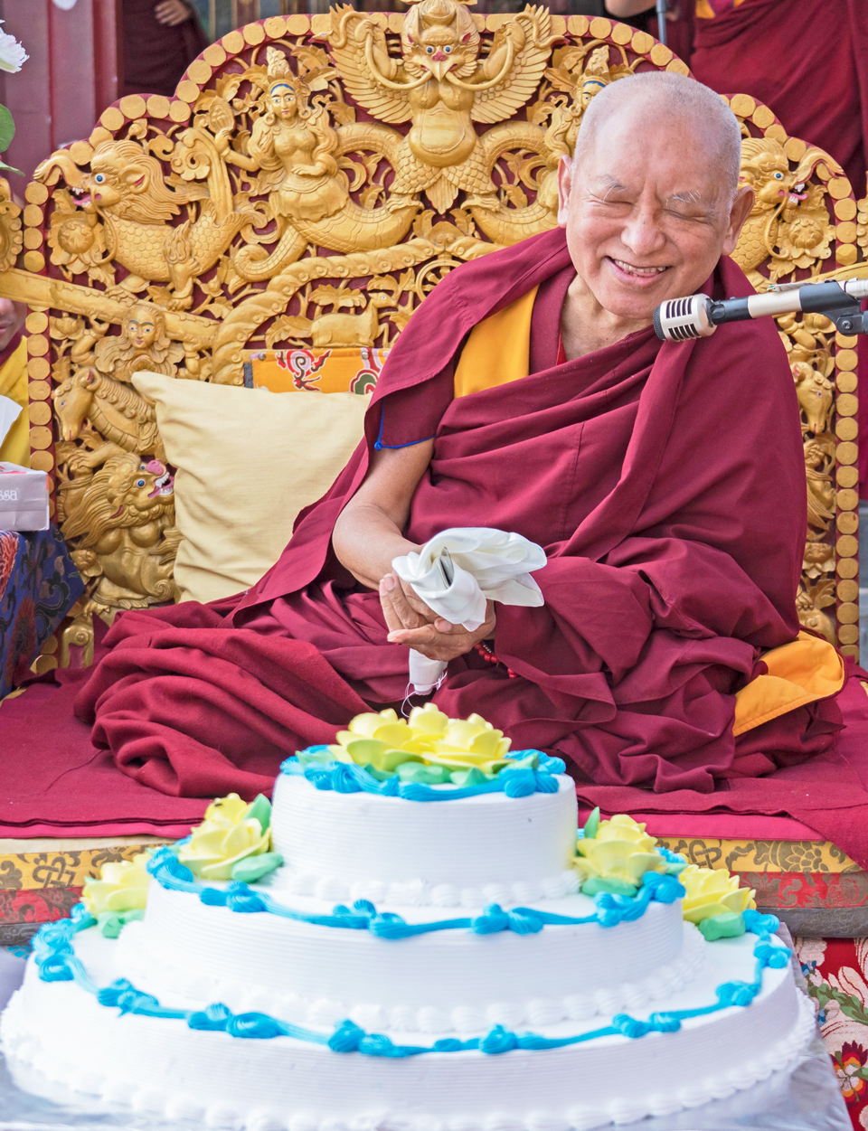 Lama-Zopa-Rinpoche-birthday-cake-Kopan-2019