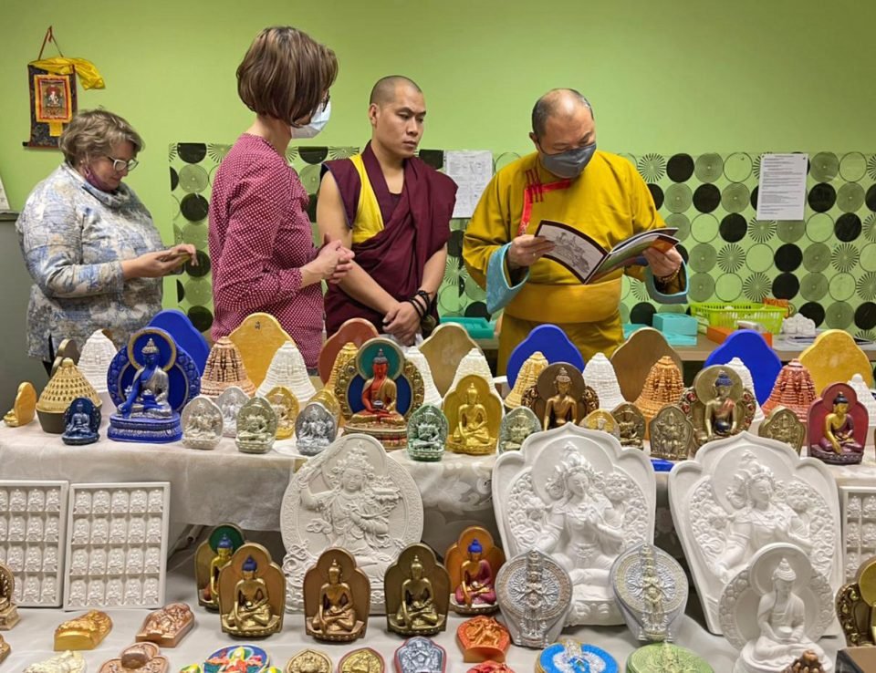 Telo Tulku Rinpoche Visits Tsa-tsa Workshop of the Ganden Tendar Ling Center