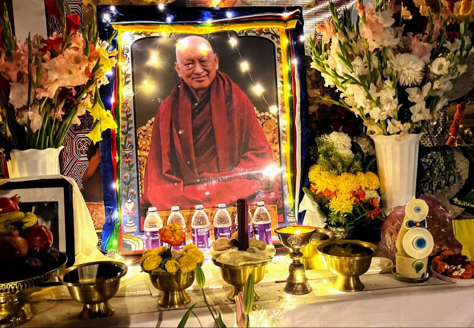 Reminder to Students of Lama Zopa Rinpoche: Chanting the Names of Noble Manjushri