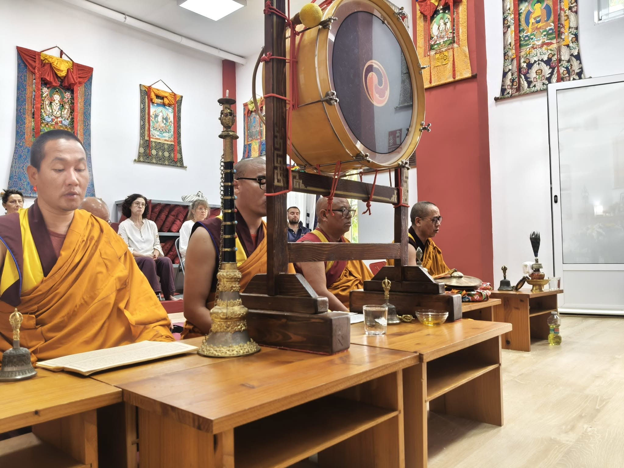 Nagarjuna Center— Alicante, on June 14, was honoured to welcome the monks of Gaden Jangtse Khamtsen Monastery. Photo courtesy of NC Facebook Page.