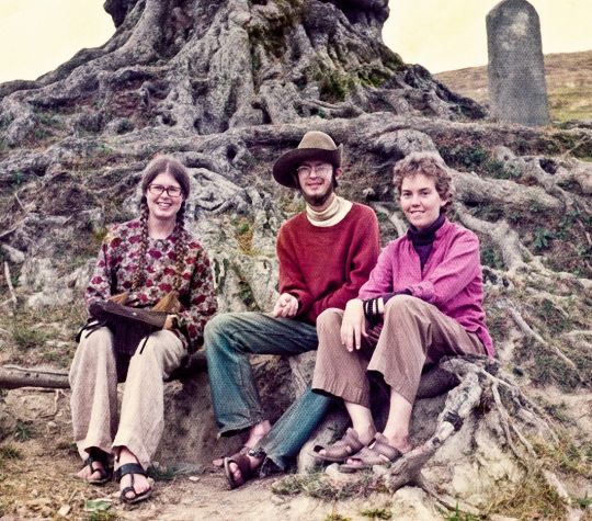 Roger Jackson in 1974 with  Pam Percy and Margaret McAndew at the foot of Kopan Hill at the time of the 7th Kopan course.  Pam and he later married; Margaret ordained. Photo by Wendy King.