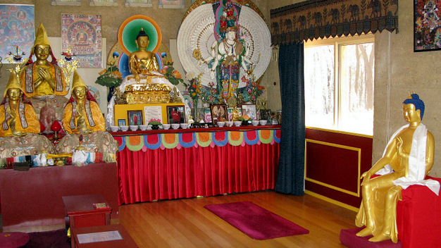 Maitreya Comes to Thubten Shedrup Ling