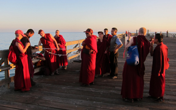 Rinpoche Blesses the Ocean’s Sentient Beings