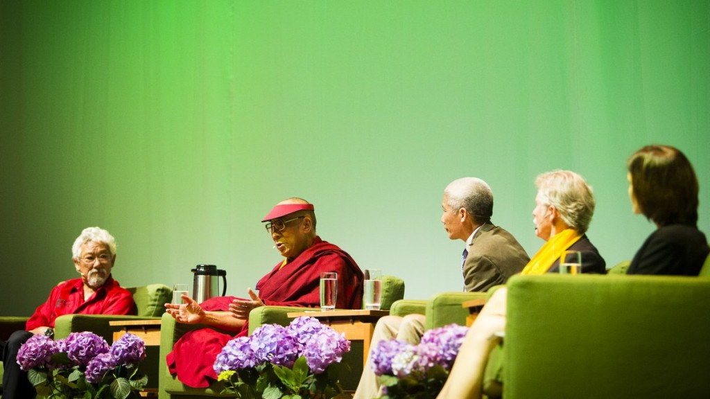 From left: David Suzuki with His Holiness the Dalai Lama, Thubten Jinpa, Gov. John Kitzhaber and Andrea Durbin, Portland, Oregon, U.S. Photo by Leah Nash