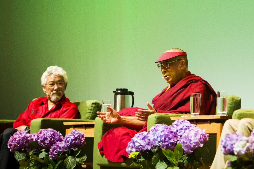 David Suzuki with His Holiness the Dalai Lama, Portland, Oregon, U.S., May 2013. Photo by Leah Nash.