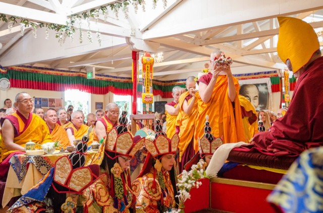 Long life puja for Lama Zopa Rinpoche at Land of Medicine Buddha, Soquel, California, U.S., September 29, 2013. Photo by Chris Majors.