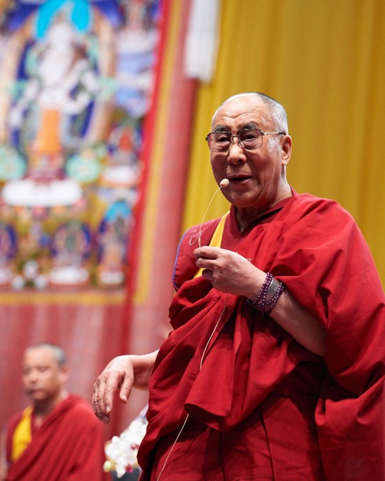 His Holiness the Dalai Lama at the conclusion of teachings organized by Istituto Lama Tzong Khapa, Livorno, Italy, June 15, 2014. Photo by Olivier Adam.